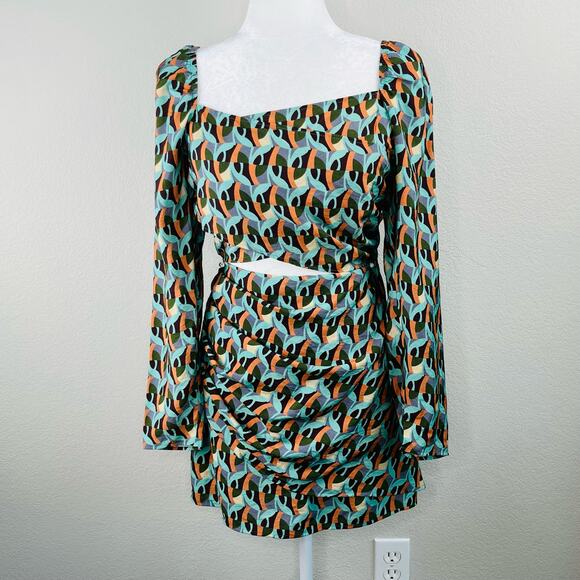 Topshop Multi Green Cutout Detail Long Sleeve Faux Wrap Mini Dress 6/Small NWOT - Picture 14 of 15